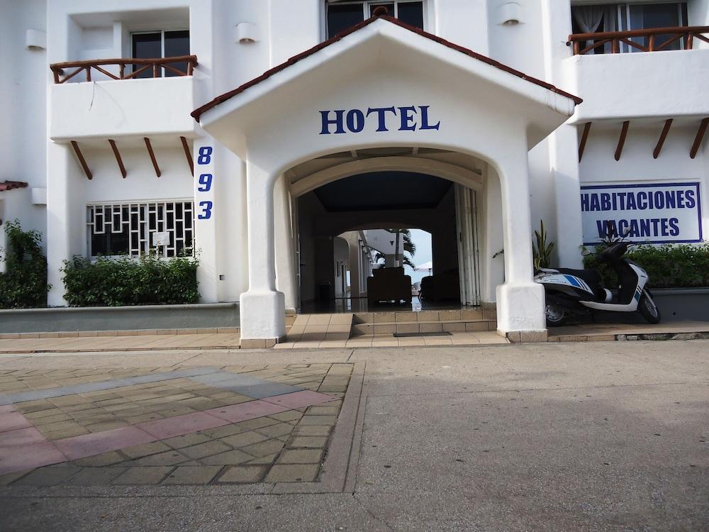 Hotel Bagasi مانزانيلو المظهر الخارجي الصورة